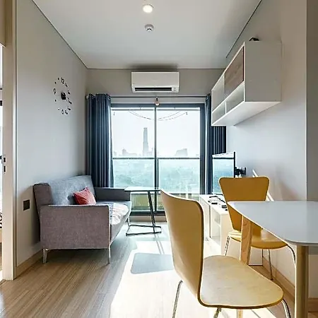 Lumpini Suite Hotel
